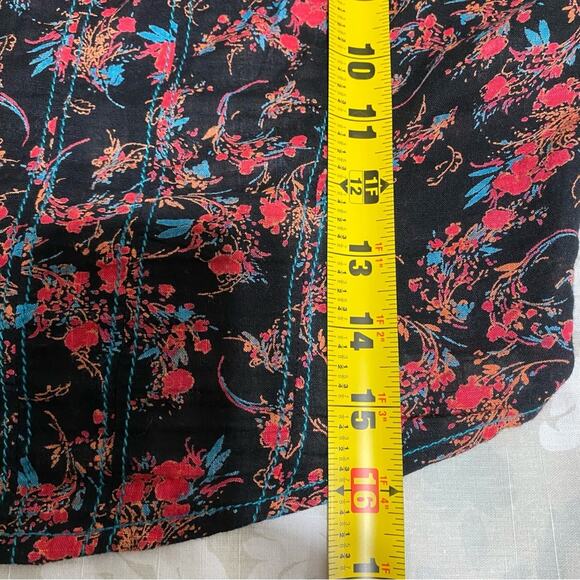 Free People Monica Crop Top in Black Floral Noir XS - Picture 9 of 10